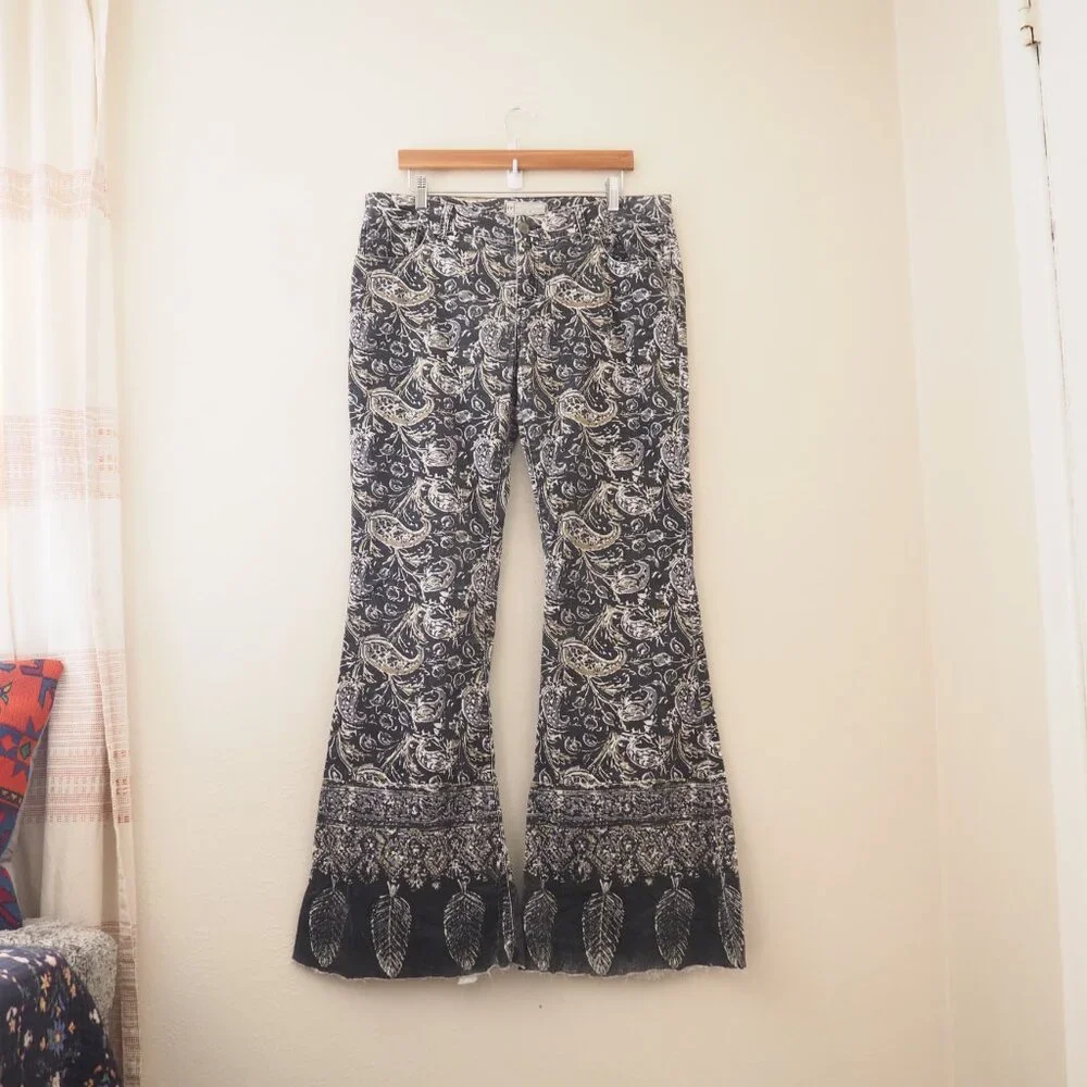 RARE Free People New Delhi Paisley Corduroy Flare Pants sz 31